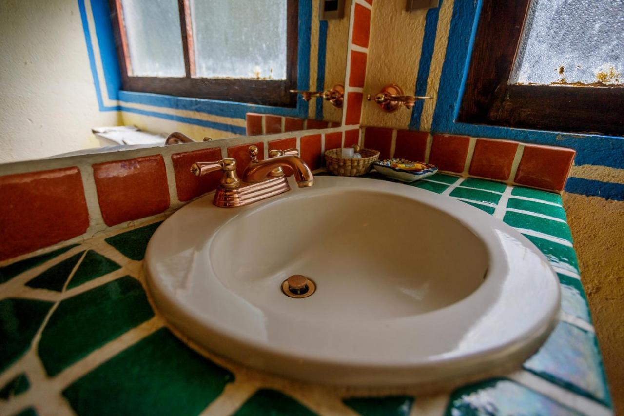 Lago Sol Hotel & Suites Tzintzuntzan Luaran gambar
