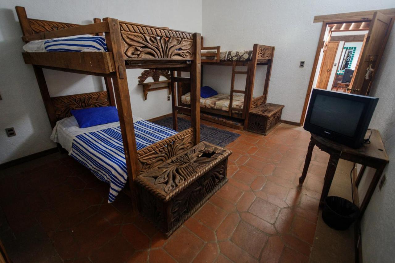 Lago Sol Hotel & Suites Tzintzuntzan Luaran gambar